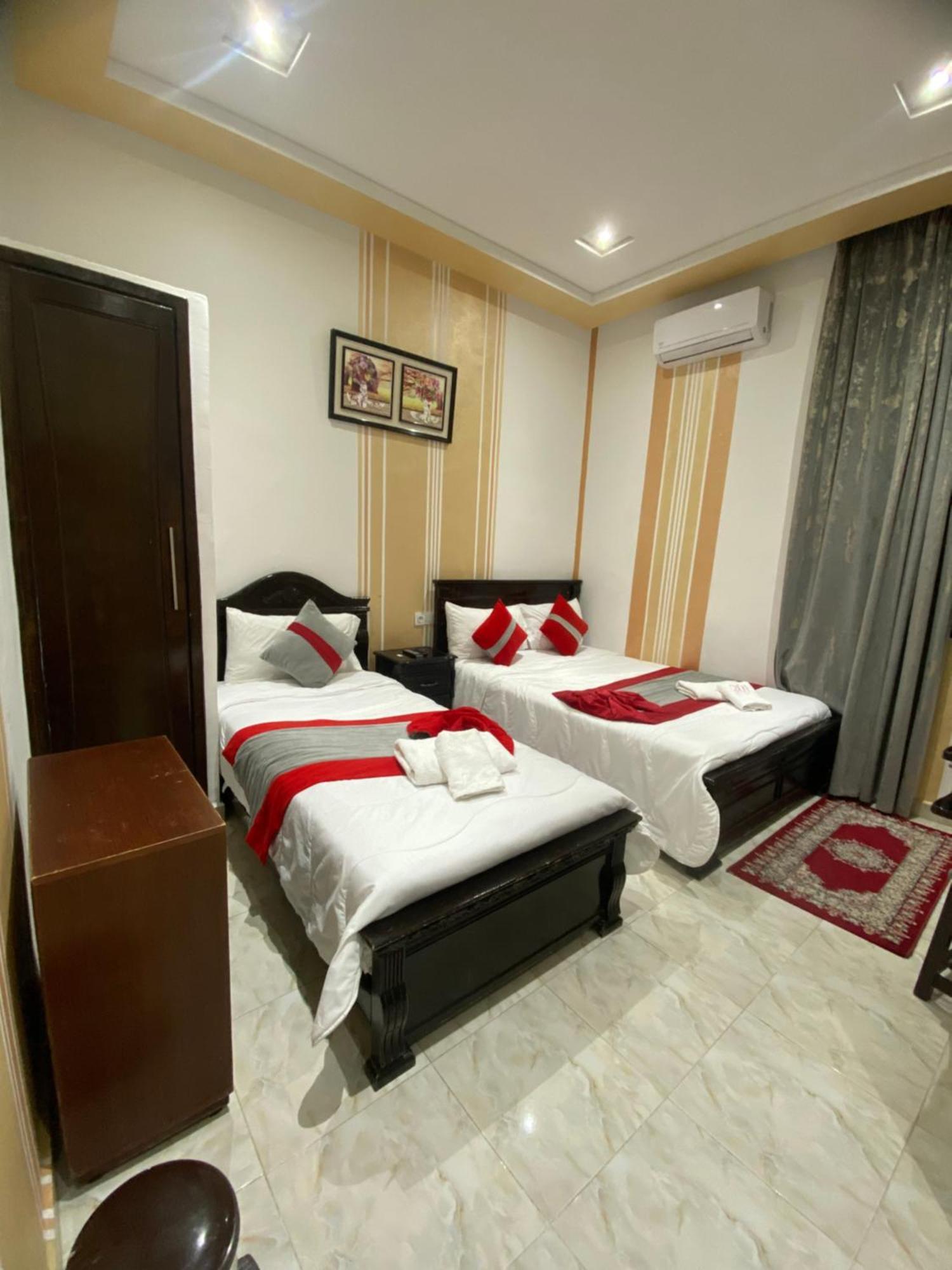 Hotel Biarritz Tanger Buitenkant foto